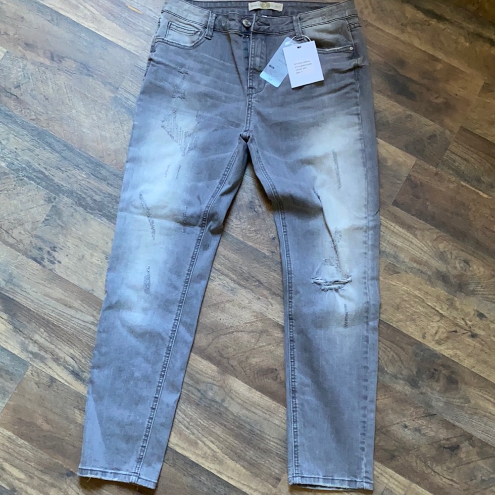 Kylie Skinny Gray wash jeans